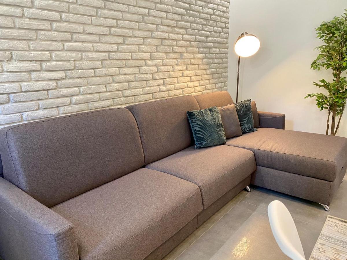 Maxim - Easy Home Booking Nisa Exterior foto